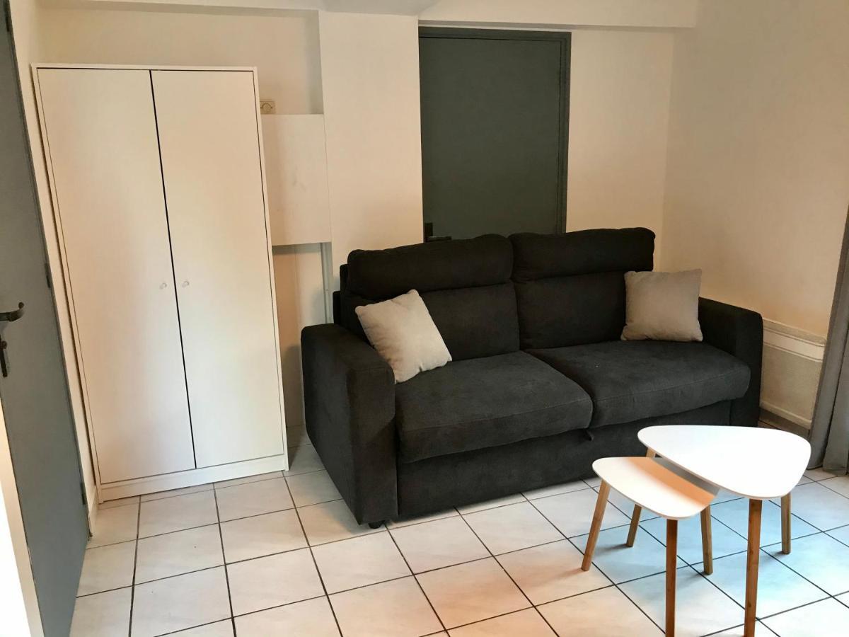 Le First Auversois Charmant Studio Avec Jardinet Apartment Exterior photo