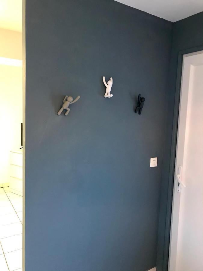 Le First Auversois Charmant Studio Avec Jardinet Apartment Exterior photo